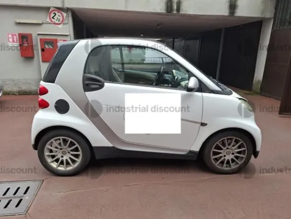2#9232 Autovettura Smart Fortwo Coupe CDI
