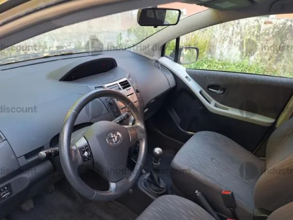 1#9058 Autovettura Toyota Yaris