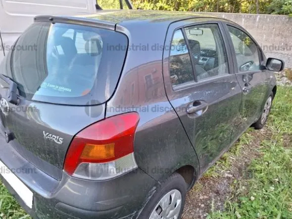 1#9058 Autovettura Toyota Yaris