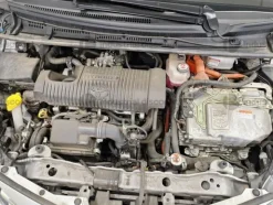 10#9480 Autovettura Toyota Yaris hybrid