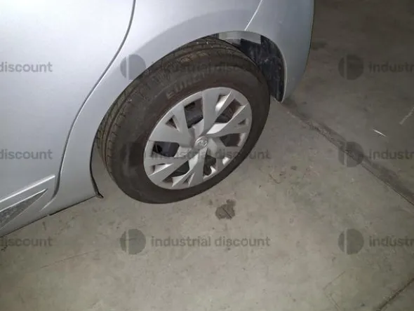 10#9480 Autovettura Toyota Yaris hybrid