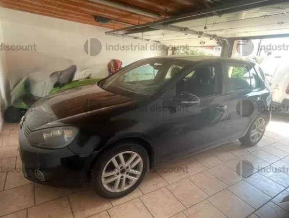 3#8895 Autovettura Volkswagen Golf