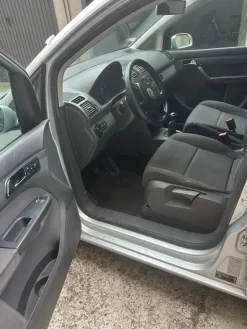 AUTOVETTURA VOLKSWAGEN TOURAN TARGA DD457EM