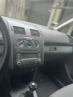 AUTOVETTURA VOLKSWAGEN TOURAN TARGA DD457EM