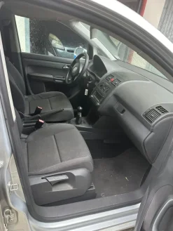 AUTOVETTURA VOLKSWAGEN TOURAN TARGA DD457EM