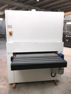 AV732 - Calibratrice Biesse Levia 320/1100