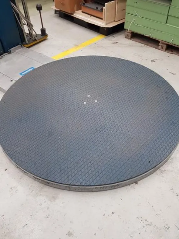 1#4628 Avvolgipallet Robopac Rotoplat 106
