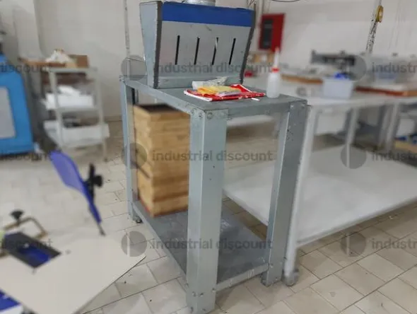 11#9309 Banchi aspiranti e aspiratore polveri