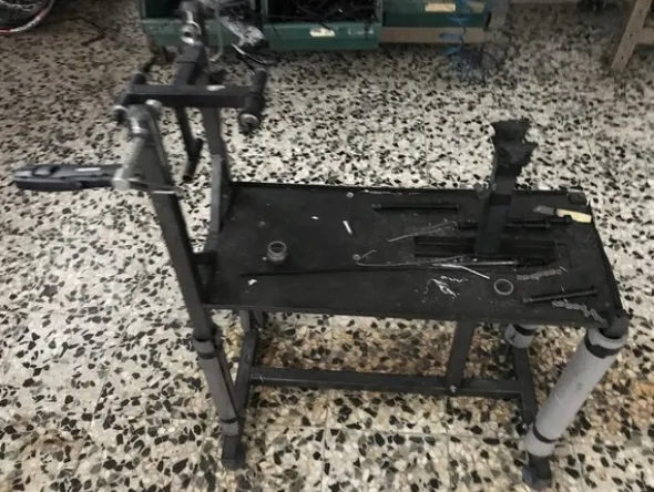 1#5221 Banchi da lavoro e accessori riparazione biciclette