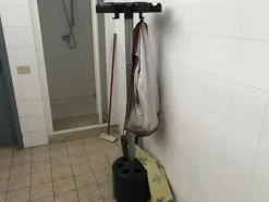 1#5221 Banchi da lavoro e accessori riparazione biciclette