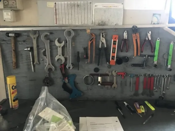1#5221 Banchi da lavoro e accessori riparazione biciclette