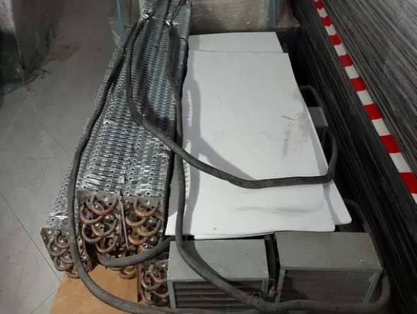 1#7367 Banchi refrigerati e materie prime