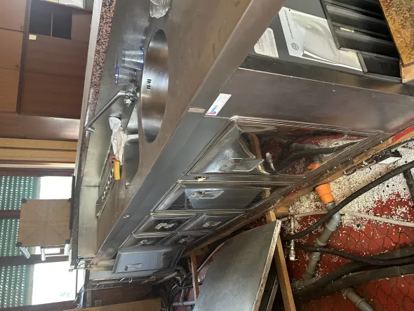 Bancone bar e retrobanco inox 3 m con vani refrigerati