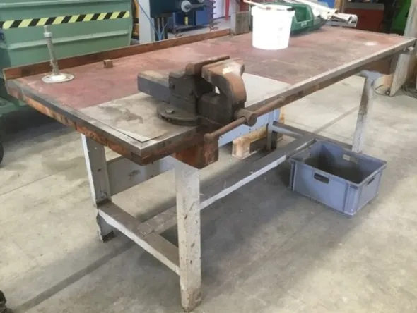 70#8549 Banconi da lavoro in legno