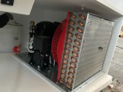 Banco pasticceria con vasca refrigerata