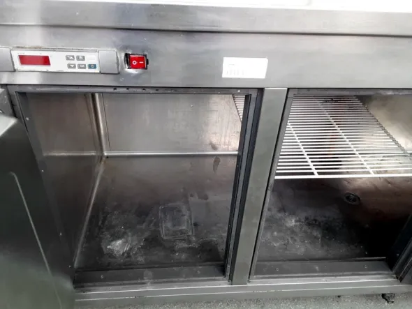 Banco refrigerato a 4 porte