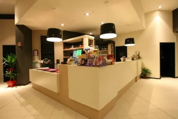 #24044 Bar a reddito in complesso commerciale