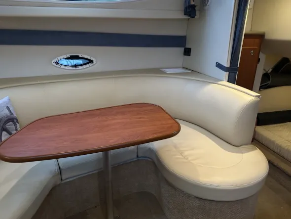 Bayliner 305