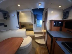 Bayliner 305