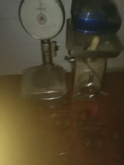 Bilancia e tritacarne da macelleria