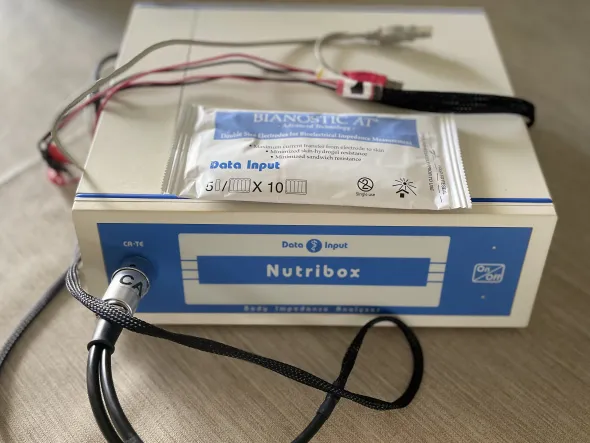 Bioimpedenziometro nutribox, marca Medimatica