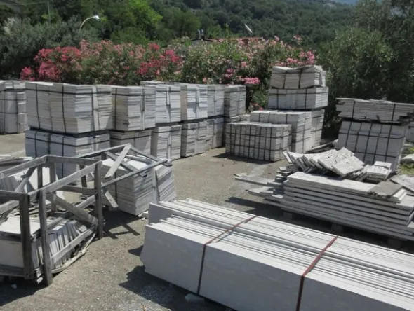 7#7563 Blocchi e lastre di marmo