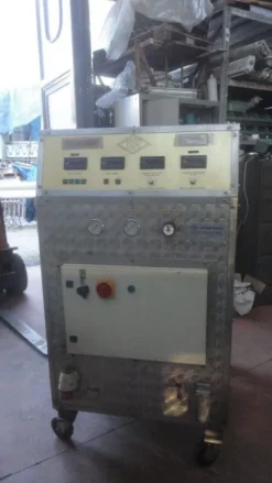 BOMBI FOAMING MACHINE FOR SALE