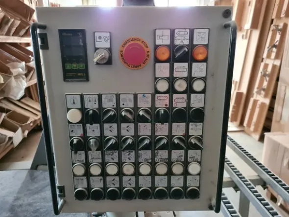 16#5592 Bordatrice automatica IDM