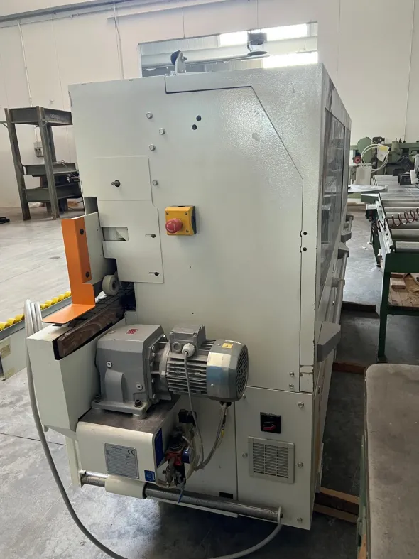 Bordatrice SCM mod. OLIMPIC K500 versione "T-E"
