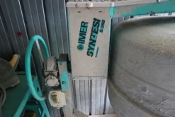 4#6992 Box da cantiere e materiale edile