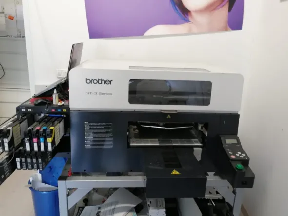 Brother GT361 Stampa diretta su tessuto (DTG)