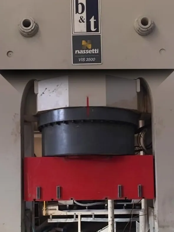 2#6122 B&T Nassetti pressa 3500
