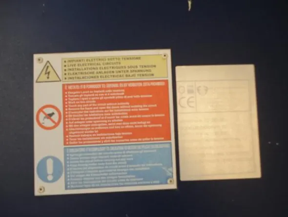 3#3429 Cabina di verniciatura e sistema di filtraggio