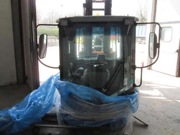26#3117 Cabina Per Pala Gommata New Holland W130