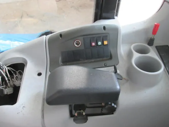 26#3117 Cabina Per Pala Gommata New Holland W130