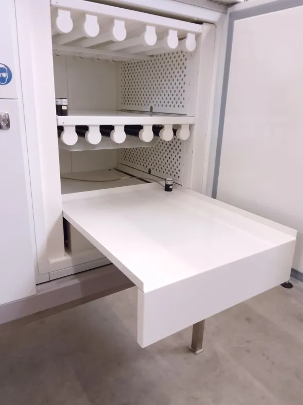 CABINA PER PROVA FOTOSENSIBILITÀ–WEISS(COD. LAB-FOR-32)