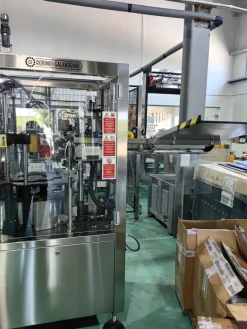 CA73 Capsulatrice usata R&G Minibloc 2003 - 3000 bph