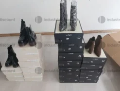 8#8952 Calzature e arredo ufficio