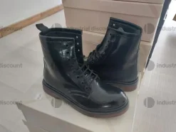 8#8952 Calzature e arredo ufficio