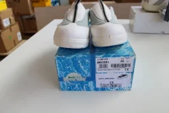 90#5240 Calzature sanitarie Safe Way