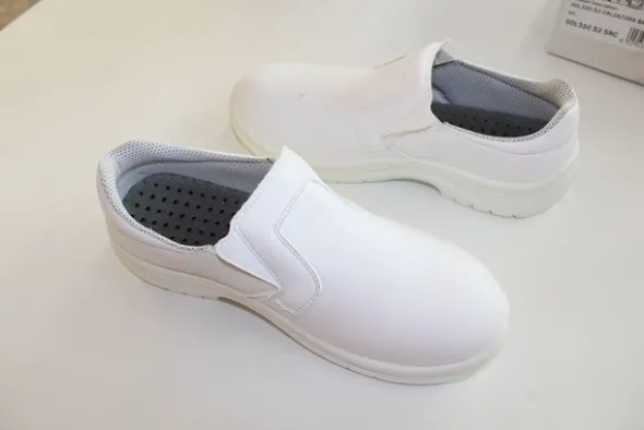 83#5240 Calzature sanitarie Safe Way 00A101