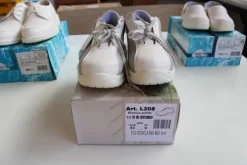 92#5240 Calzature sanitarie Safe Way