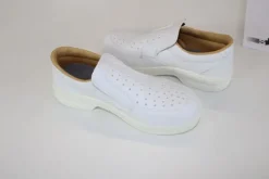 74#5237 Calzature sanitarie Safe Way