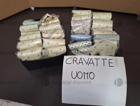 1#8933 Camicie e Cravatte