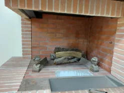 109#70710 Caminetto e forno