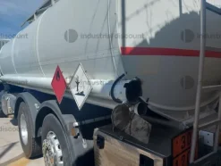 1#9656 Camion cisterna Iveco Stralis 460