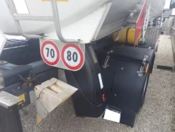 7#7657 Camion cisterna Renault trucks