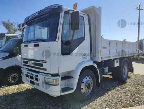11#9387 Camion IVECO ribaltabile trilaterale Trector 120e18