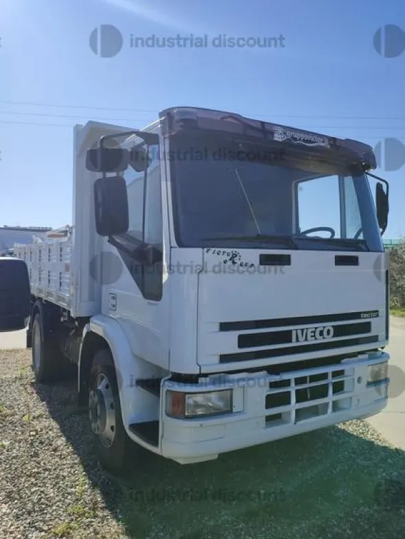 11#9387 Camion IVECO ribaltabile trilaterale Trector 120e18