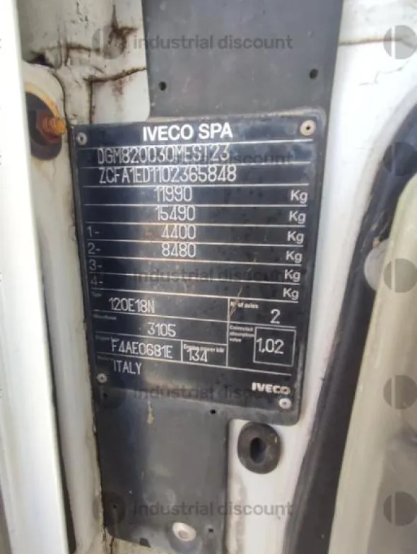 11#9387 Camion IVECO ribaltabile trilaterale Trector 120e18